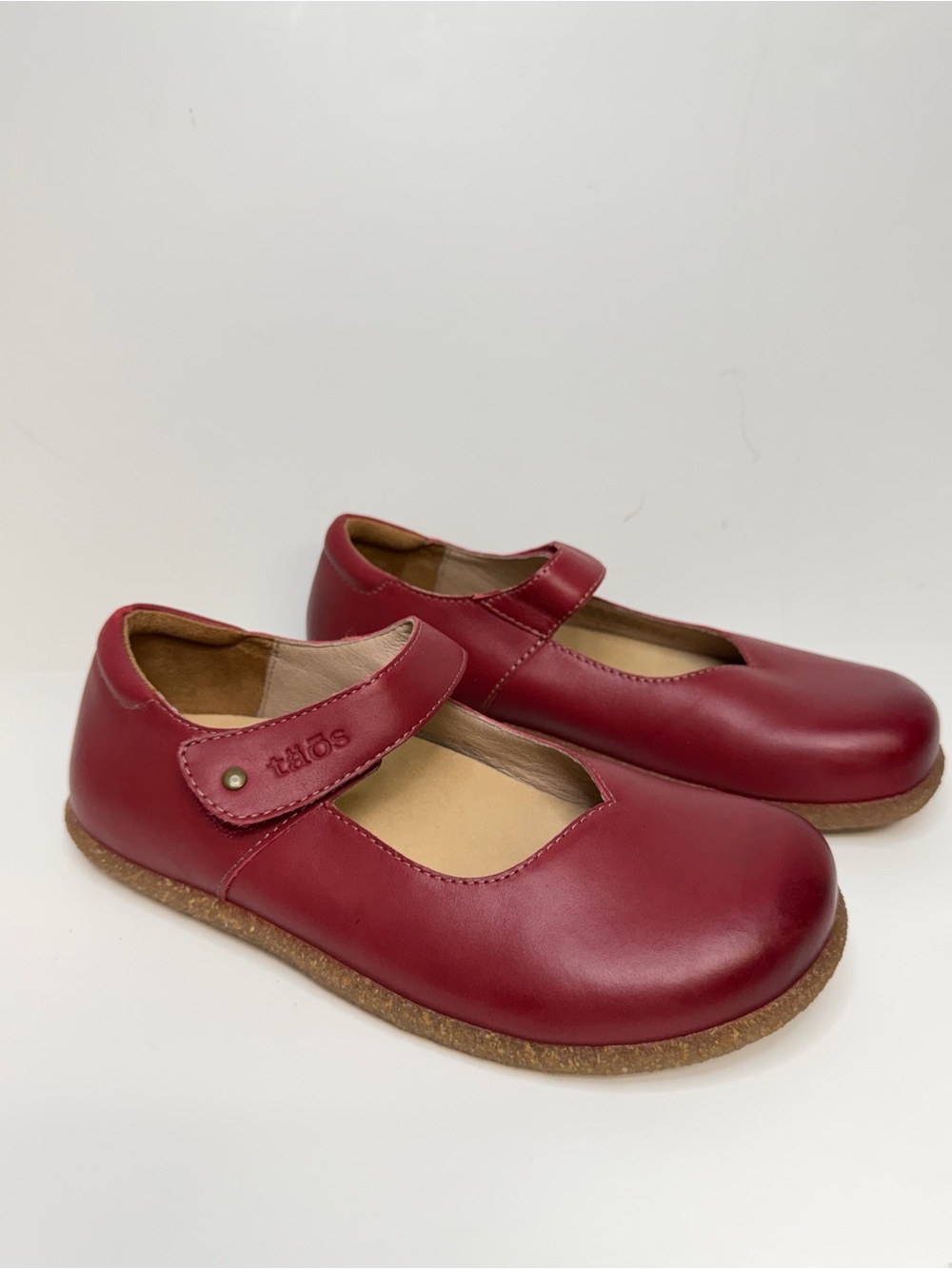 Taos Ultimate Mary Jane Leather Flats Shoes Red Sz 38 US 7-7.5